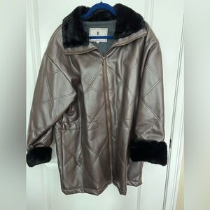 Woman’s Faux Leather Coat with Faux Fur Collar. Size 1X